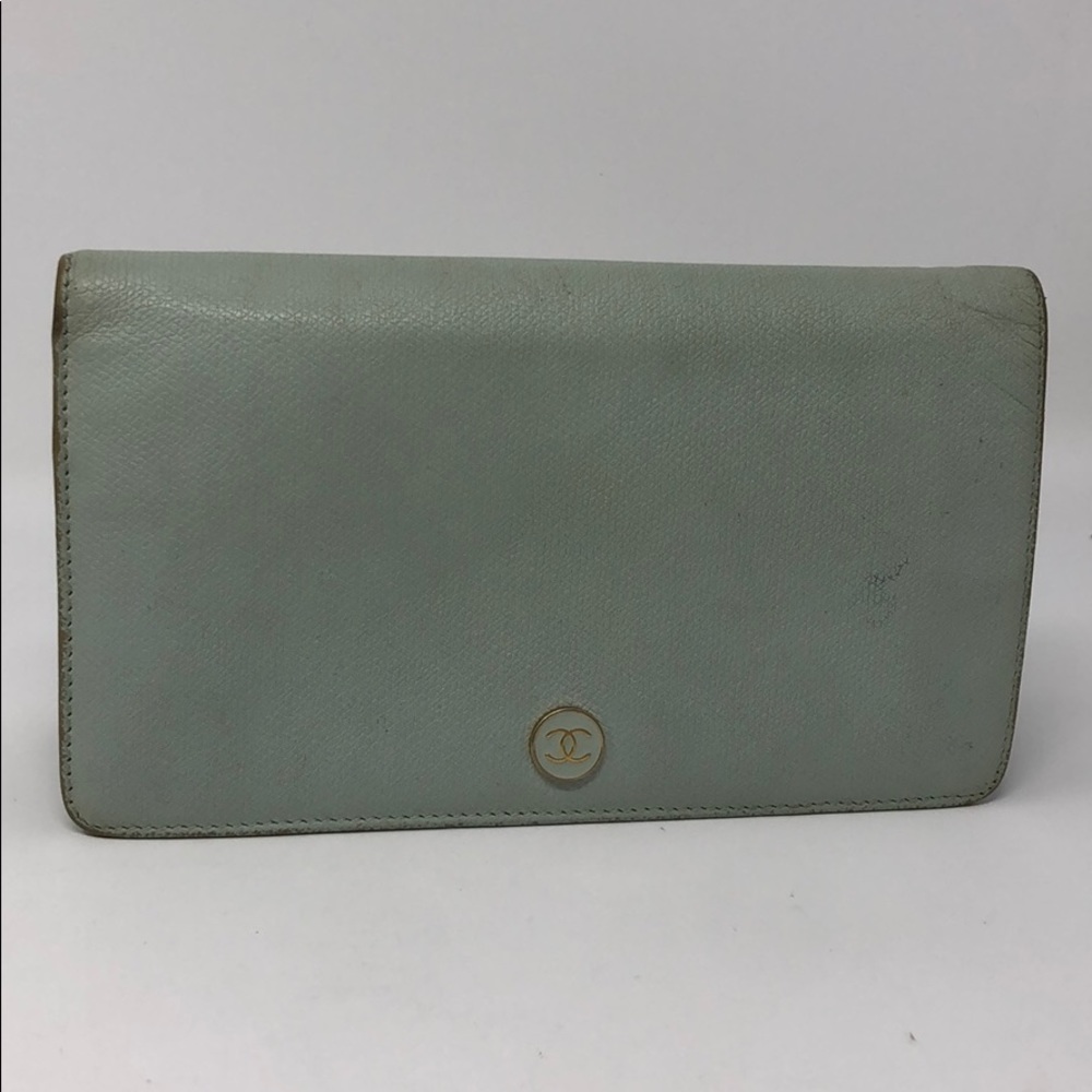 Chanel wallet